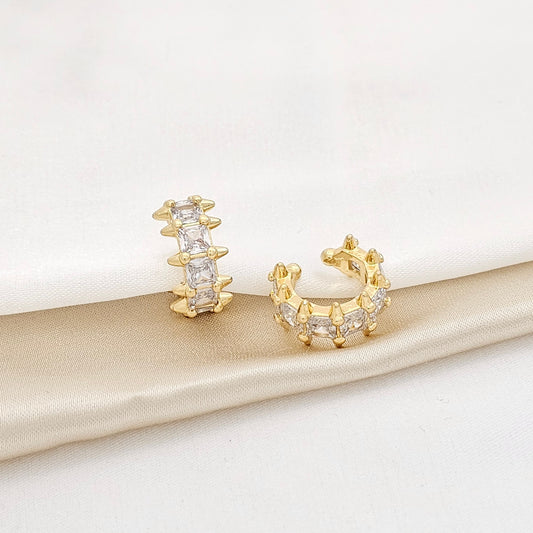 EARCUFF CLAVOS Y CIRCONES DORADO RF K3755